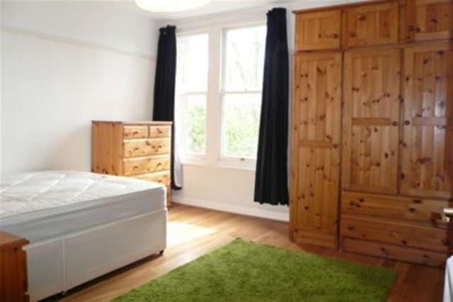  Image of 2 bedroom Flat to rent in Princes Avenue London N10 at London, N10 3LS