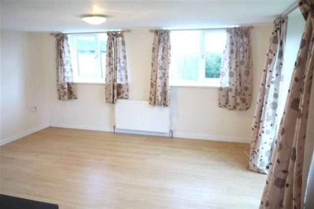  Image of 1 bedroom Flat to rent in Probus Truro TR2 at Truro, TR2 4LS