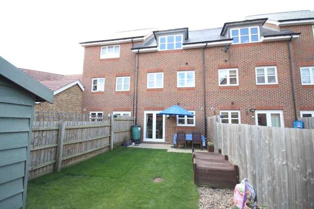  Image of 4 bedroom Terraced house for sale in Prothero Close Aylesbury HP21 at Prothero Close  Aylesbury, HP21 9EU