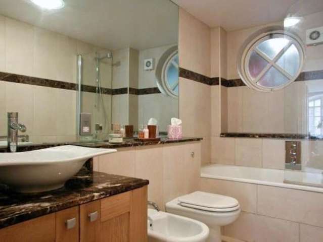  Image of 2 bedroom Flat to rent in Wapping High Street London E1W at 135 Wapping High Street  Wapping, E1W 3NH