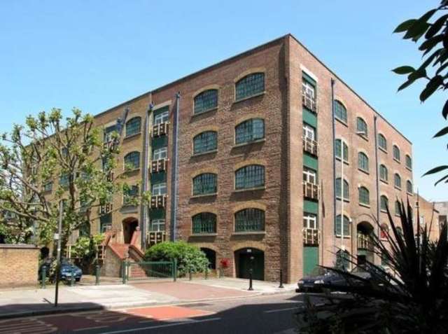  Image of 2 bedroom Flat to rent in Wapping High Street London E1W at 135 Wapping High Street  Wapping, E1W 3NH