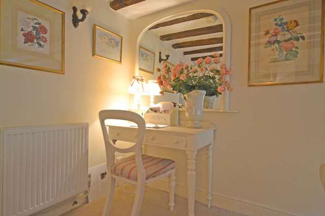  Image of 4 bedroom Cottage for sale in Stane Street North Heath Pulborough RH20 at Stane Street North Heath Pulborough, RH20 1DJ