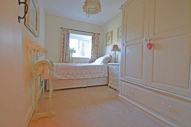  Image of 4 bedroom Cottage for sale in Stane Street North Heath Pulborough RH20 at Stane Street North Heath Pulborough, RH20 1DJ