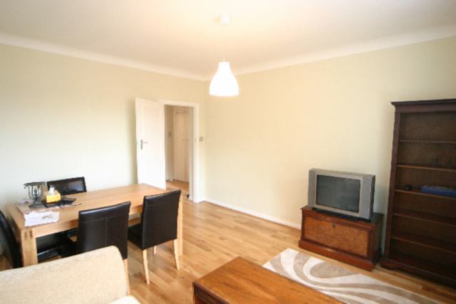  Image of 2 bedroom Flat to rent in Gloucester Place London NW1 at Gloucester Place  Marylebone, NW1 6DP