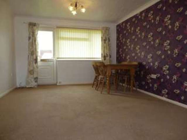  Image of 2 bedroom Flat to rent in Ramsey Close Barlaston Stoke-on-Trent ST12 at Ramsey Close Barlaston Stoke-On-Trent, ST12 9BS
