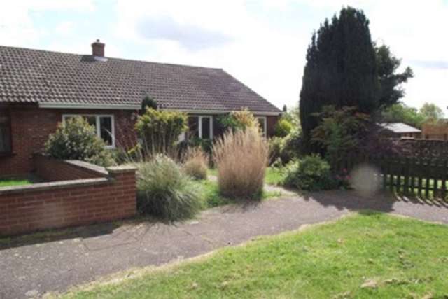  Image of 3 bedroom Bungalow to rent in Rectory Lane Great Ellingham Attleborough NR17 at Attleborough, NR17 1LD
