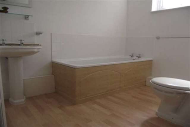  Image of 3 bedroom Bungalow to rent in Rectory Lane Great Ellingham Attleborough NR17 at Attleborough, NR17 1LD