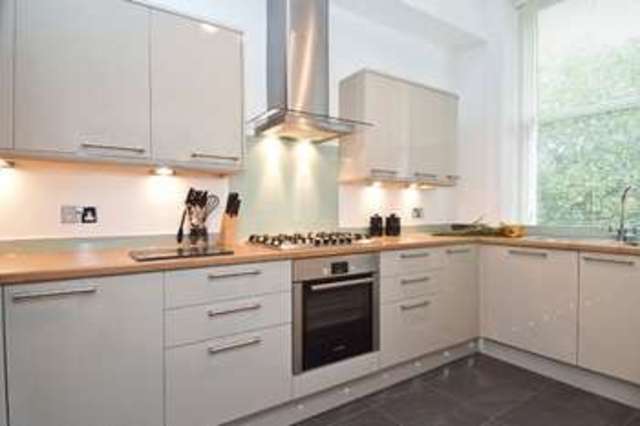  Image of 2 bedroom Flat to rent in Redcliffe Square London SW10 at Redcliffe Square  London, SW10 9JX