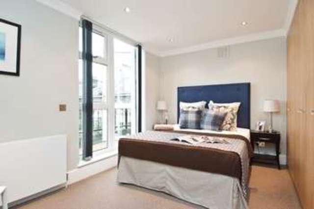  Image of 2 bedroom Flat to rent in Redcliffe Square London SW10 at Redcliffe Square  London, SW10 9JX