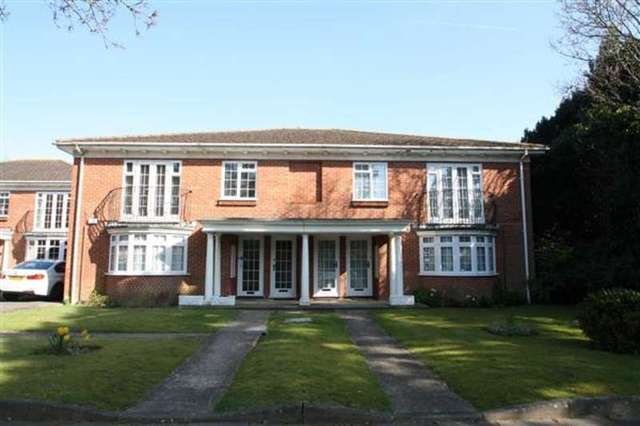  Image of 2 bedroom Flat for sale in Rogate Road Worthing BN13 at Durrington, BN13 2EF
