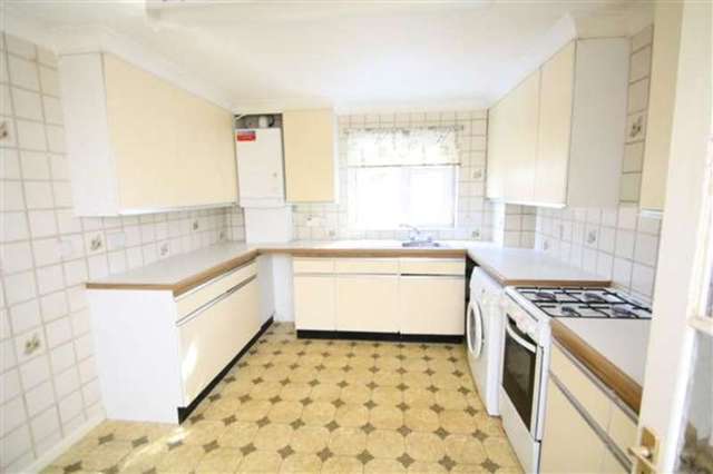  Image of 2 bedroom Flat for sale in Rogate Road Worthing BN13 at Durrington, BN13 2EF