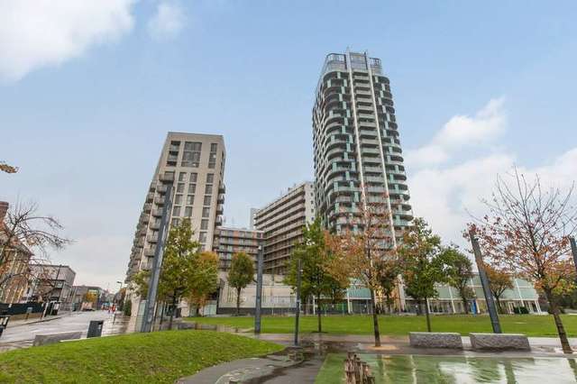  Image of Flat to rent in Cornmill Lane London SE13 at Sienna Alto  Lewisham, SE13 7GG