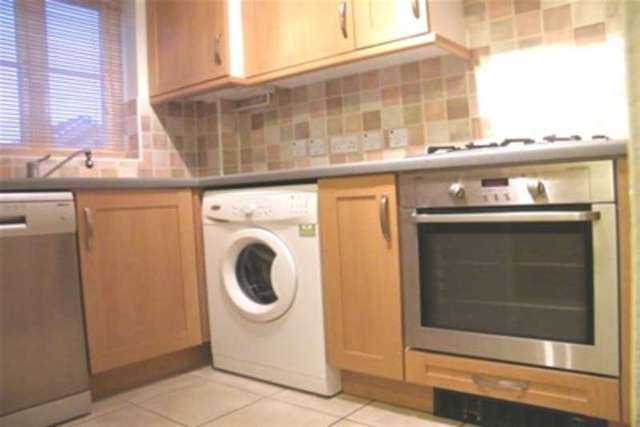  Image of 2 bedroom Detached house to rent in Ridgewell Avenue Chelmsford CM1 at Chelmsford, CM1 2GA