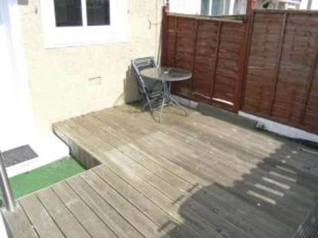  Image of 2 bedroom Terraced house for sale in Riggside Road Glasgow G33 at Glasgow Lanarkshire Stepps, G33 5PZ