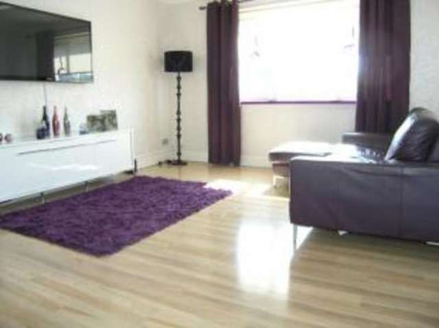  Image of 2 bedroom Terraced house for sale in Riggside Road Glasgow G33 at Glasgow Lanarkshire Stepps, G33 5PZ