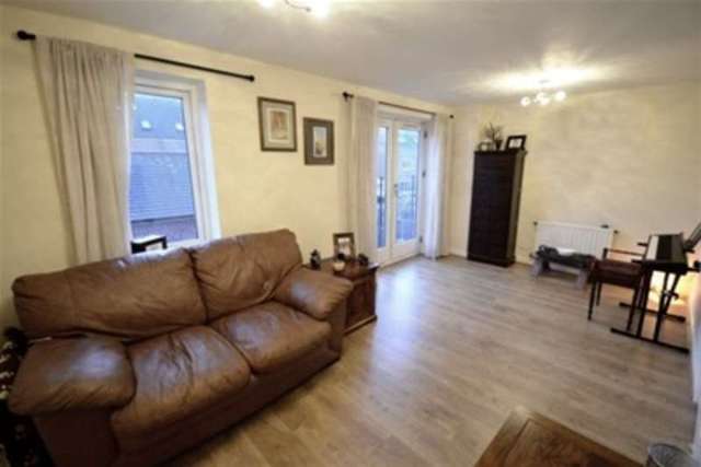  Image of 4 bedroom Property to rent in Riverbrook Road West Timperley Altrincham WA14 at Altrincham, WA14 5UX