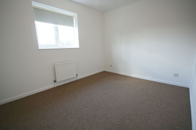 Image of 2 bedroom Terraced house to rent in Roding Way Didcot OX11 at Roding Way  Didcot, OX11 7RG