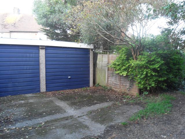  Image of 1 bedroom Flat to rent in Rose Walk Goring-by-Sea Worthing BN12 at Worthing, BN12 4AU