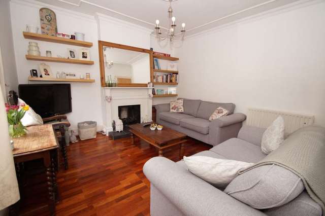  Image of 1 bedroom Apartment for sale in Roughdown Villas Road Hemel Hempstead HP3 at Roughdown Villas Road  Hemel Hempstead, HP3 0AX