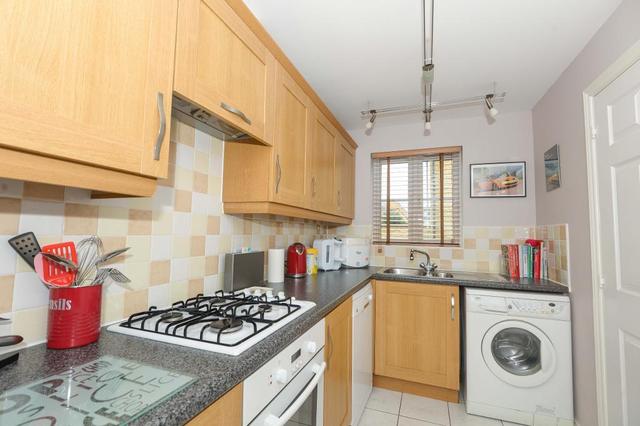  Image of 2 bedroom Terraced house to rent in Saffron Crescent Carterton OX18 at Shilton Park  Carterton, OX18 1LD