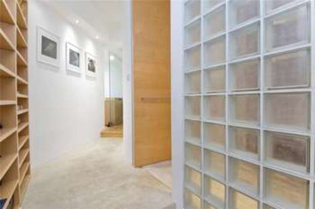  Image of 1 bedroom Flat for sale in St. John Street London EC1V at Clerkenwell London Goswell Road, EC1V 4LY