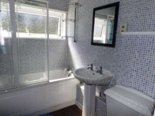  Image of 4 bedroom Detached house for sale in Lincoln Avenue Saxmundham IP17 at Saxmundham Suffolk Saxmundham, IP17 1BY