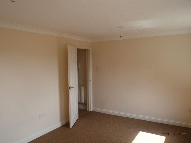  Image of 1 bedroom Ground Flat to rent in Scott Road Norwich NR1 at Norwich, NR1 1YR