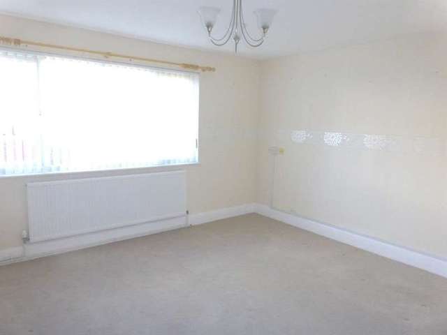  Image of 1 bedroom Flat for sale in Seabank Court Porthcawl CF36 at Porthcawl  Porthcawl, CF36 3AQ