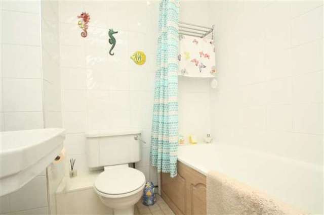  Image of 2 bedroom Flat for sale in Shakespeare Road Worthing BN11 at Worthing, BN11 4AR
