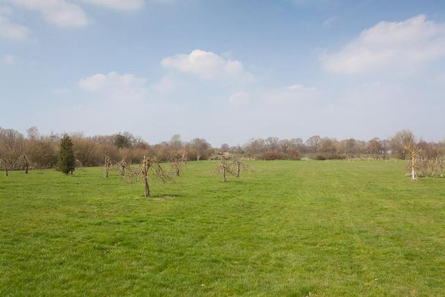  Image of 5 bedroom Detached house for sale in Sheephurst Lane Marden Tonbridge TN12 at Marden, TN12 9NT