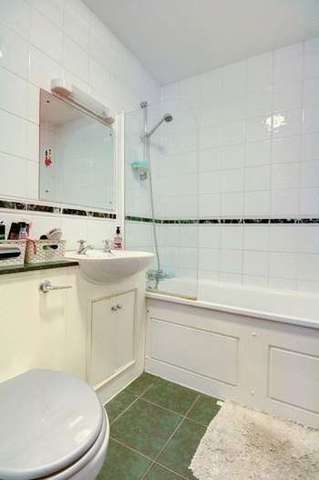  Image of 1 bedroom Flat to rent in Shoreditch High Street London E1 at Shoreditch High Street  London, E1 6JE