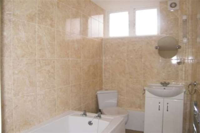  Image of 2 bedroom Flat to rent in Sidwell Street Exeter EX4 at Exeter, EX4 6PH