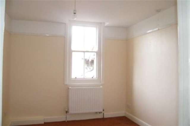  Image of 2 bedroom Flat to rent in Sidwell Street Exeter EX4 at Exeter, EX4 6PH