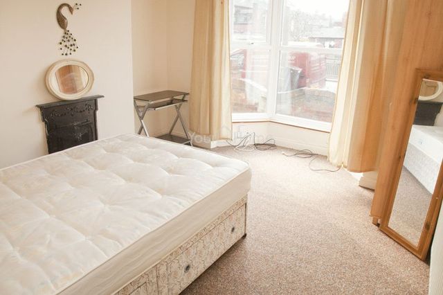  Image of 3 bedroom Terraced house to rent in Sincil Bank Lincoln LN5 at Sincil Bank  Lincoln, LN5 7TG