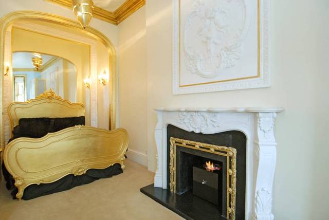  Image of Studio flat to rent in Sinclair Gardens London W14 at Sinclair Gardens  London, W14 0AT