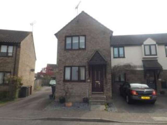  Image of 2 bedroom End of Terrace for sale in Berry Vale South Woodham Ferrers Chelmsford CM3 at South Woodham Ferrers Chelmsford South Woodham Ferrers, CM3 5GY