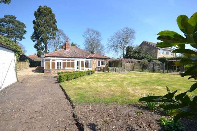  Image of 4 bedroom Detached house for sale in Nursery Lane South Wootton King