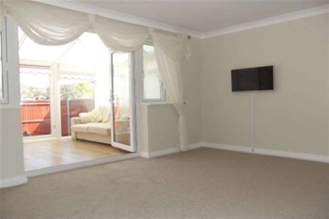  Image of 2 bedroom Detached house to rent in Southwood Road Hayling Island PO11 at Hayling Island, PO11 9QG