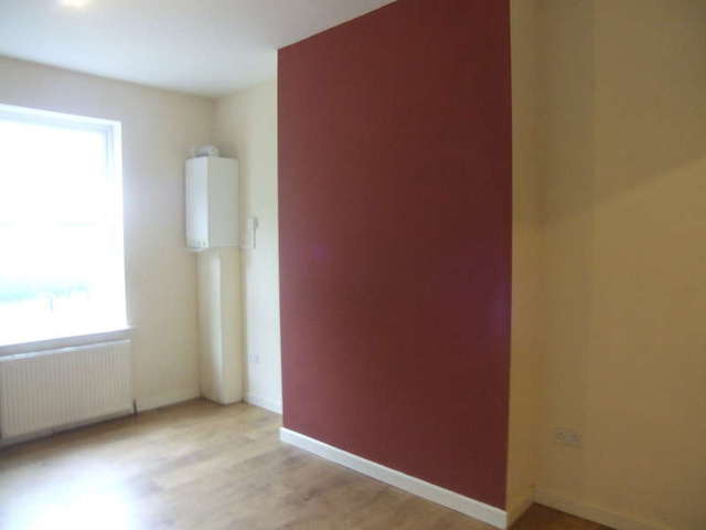  Image of 1 bedroom Flat to rent in Spencer Place Leeds LS7 at Chapeltown Leeds West Yorkshire, LS7 4DT