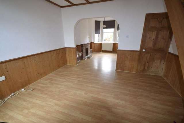  Image of 2 bedroom Detached house for sale in Springfield Road Bexhill-on-Sea TN40 at Bexhill On Sea, TN40 2BX