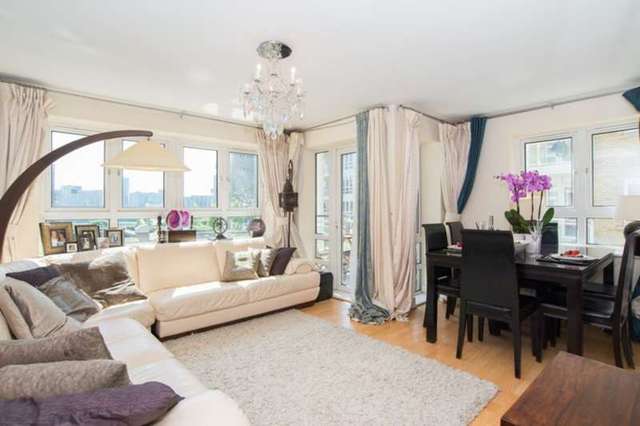  Image of 2 bedroom Flat for sale in St. Davids Square London E14 at Canary Wharf, E14 3WF