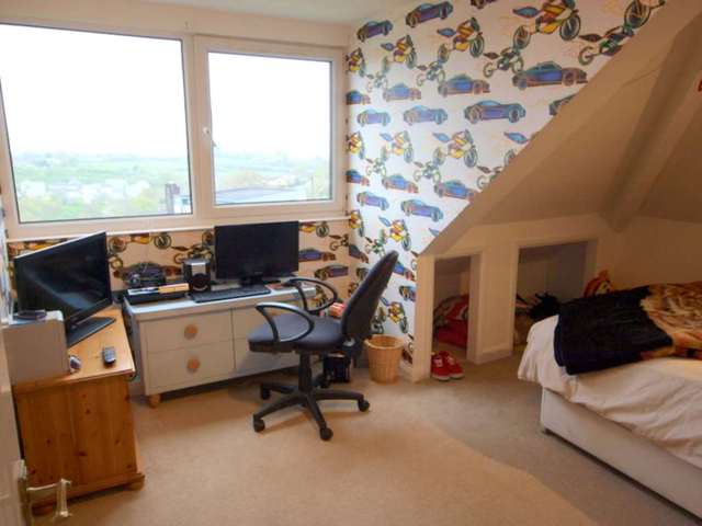  Image of 4 bedroom Detached house for sale in St. Georges Road Saltash PL12 at St Georges Rd  Saltash, PL12 6EH
