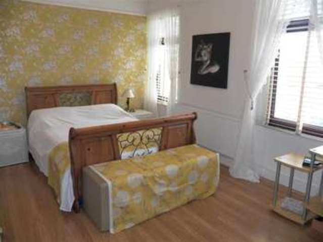  Image of 4 bedroom Property for sale in St. Helens Crescent Swansea SA1 at St Helens Crescent Brynmill Brynmill, SA1 4NA