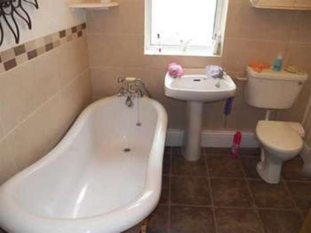  Image of 4 bedroom Property for sale in St. Helens Crescent Swansea SA1 at St Helens Crescent Brynmill Brynmill, SA1 4NA