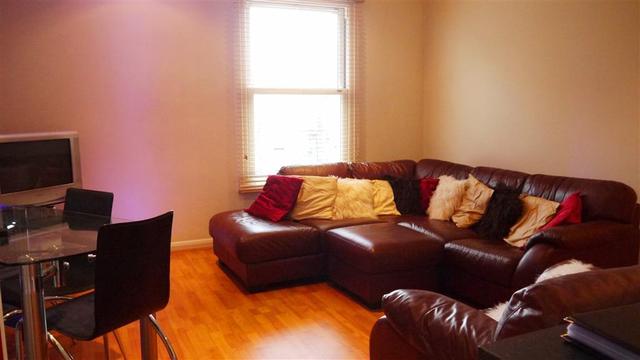  Image of 1 bedroom Flat to rent in Stanford Avenue Brighton BN1 at Stanford Avenue  BRIGHTON, BN1 6AA