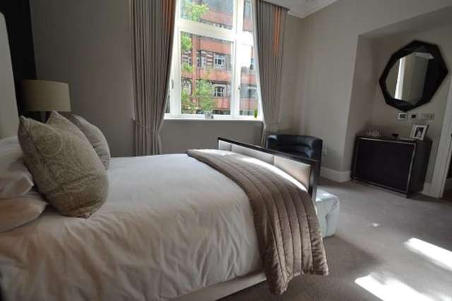  Image of 1 bedroom Flat to rent in Leman Street London E1 at 75 Leman Street  Aldgate, E1 8EY