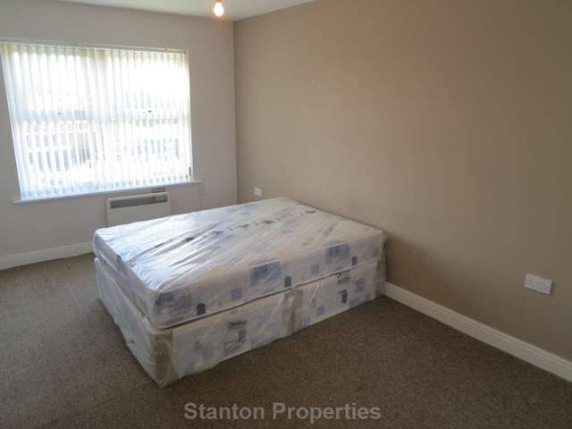 Image of 2 bedroom Apartment to rent in Stitch Lane Heaton Norris Stockport SK4 at Stitch Lane Heaton Norris Stockport, SK4 2HB