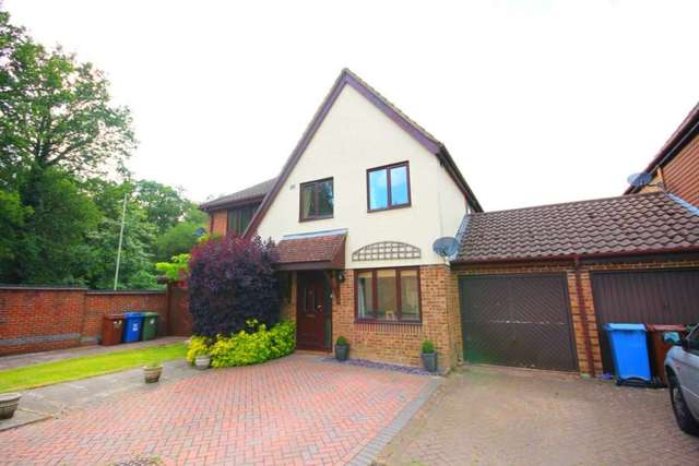  Image of 3 bedroom Semi-Detached house for sale in Stokeford Close Bracknell RG12 at Stokeford Close  Bracknell, RG12 9RW