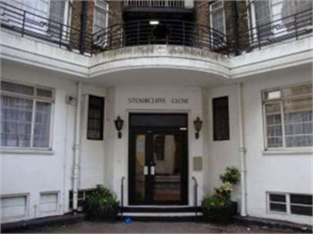  Image of 4 bedroom Flat to rent in Stourcliffe Street London W1H at London, W1H 5AR