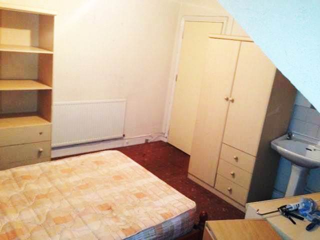  Image of 1 bedroom House Share to rent in Stow Hill Newport NP20 at Newport  Newport, NP20 4ED